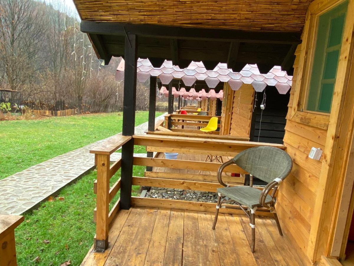 Apartamento Casutele Doftanei Teşila Exterior foto