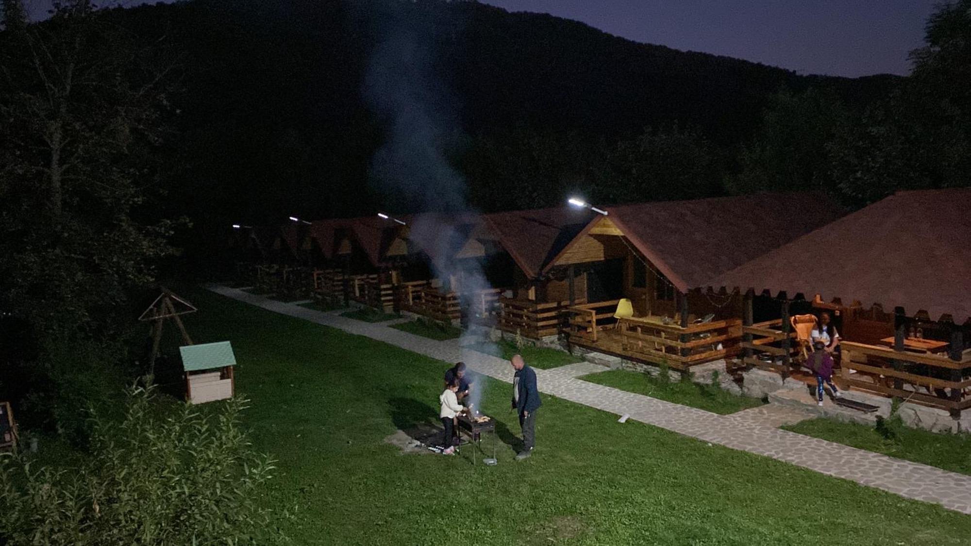 Apartamento Casutele Doftanei Teşila Exterior foto